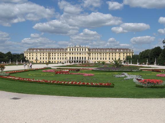 IENE’s Executive Director Visits Vienna-based Leading Energy Organizations