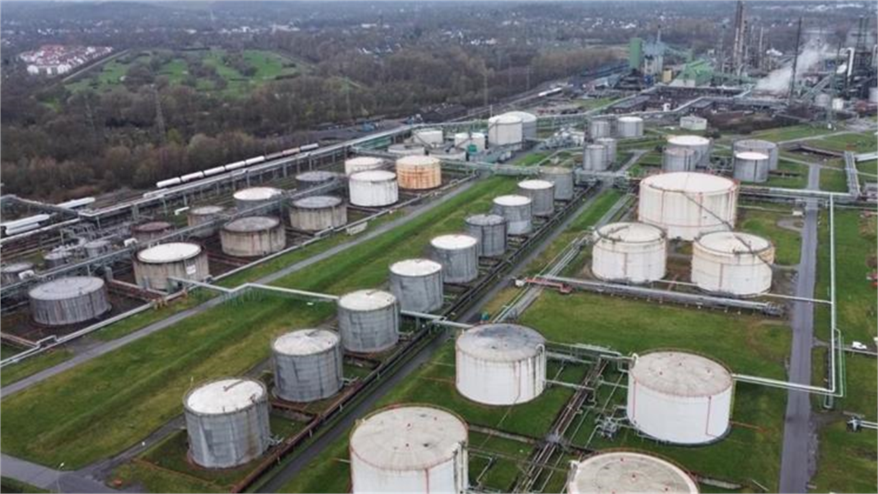 IEA Tackles Iran War Oil Price Spikes with Record Stocks Release Plan, Markets Not Convinced