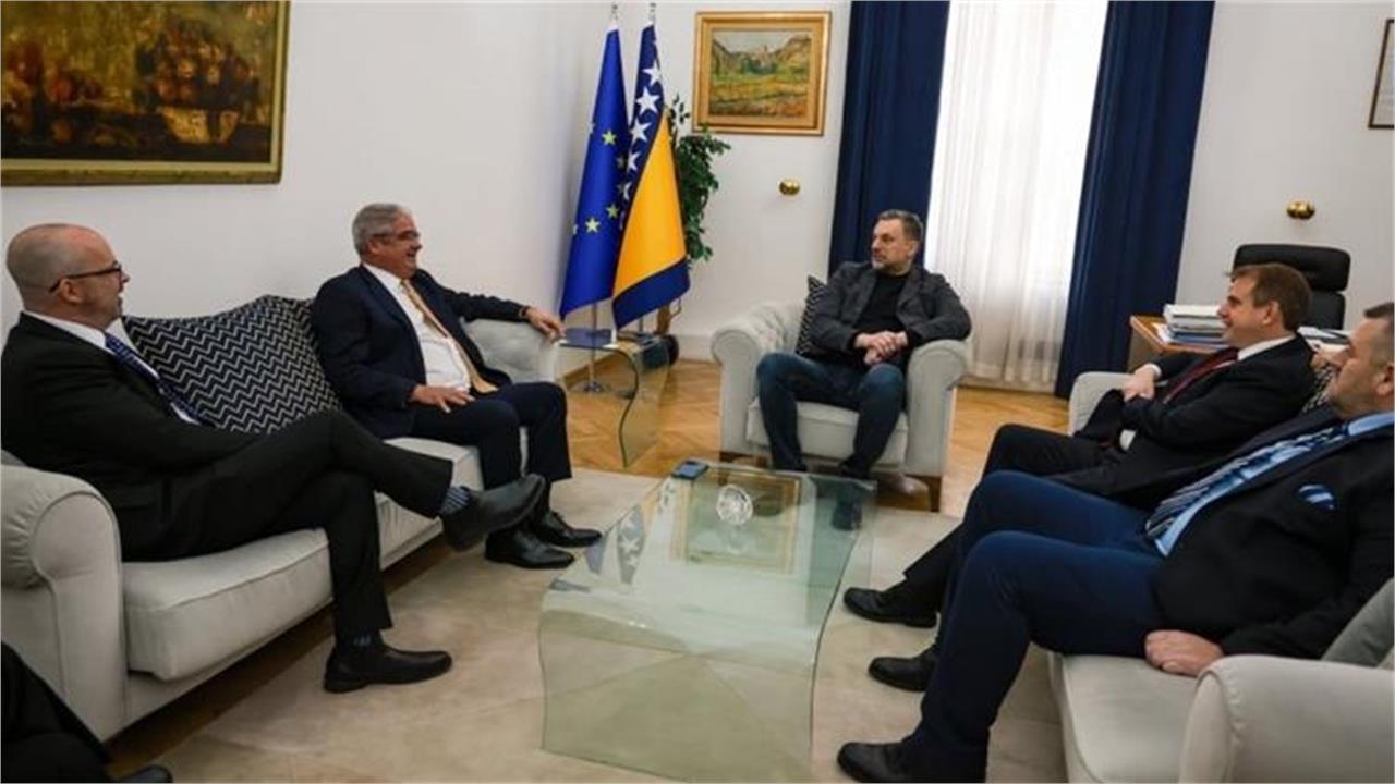 Bosnian Lawmakers Set to Fast-Track Gas Pipeline Amendments Despite Transparency Concerns