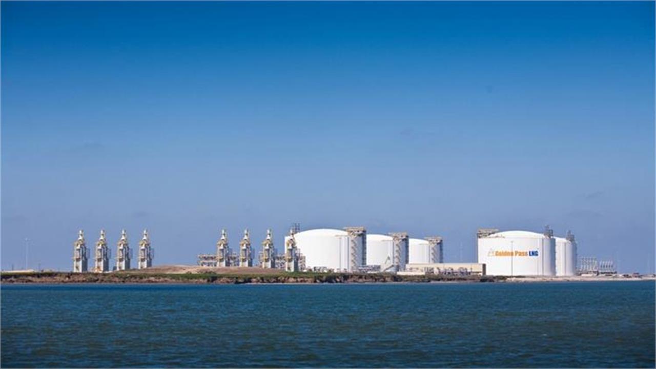 Exxon Withdraws Offer to Sell Two Initial Golden Pass LNG Cargoes, Sources Say