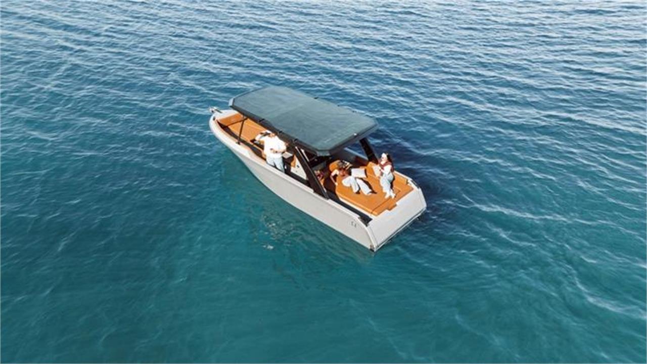 Bulgaria's Helios Marine Raises 2.4 Mln Euro in IPO