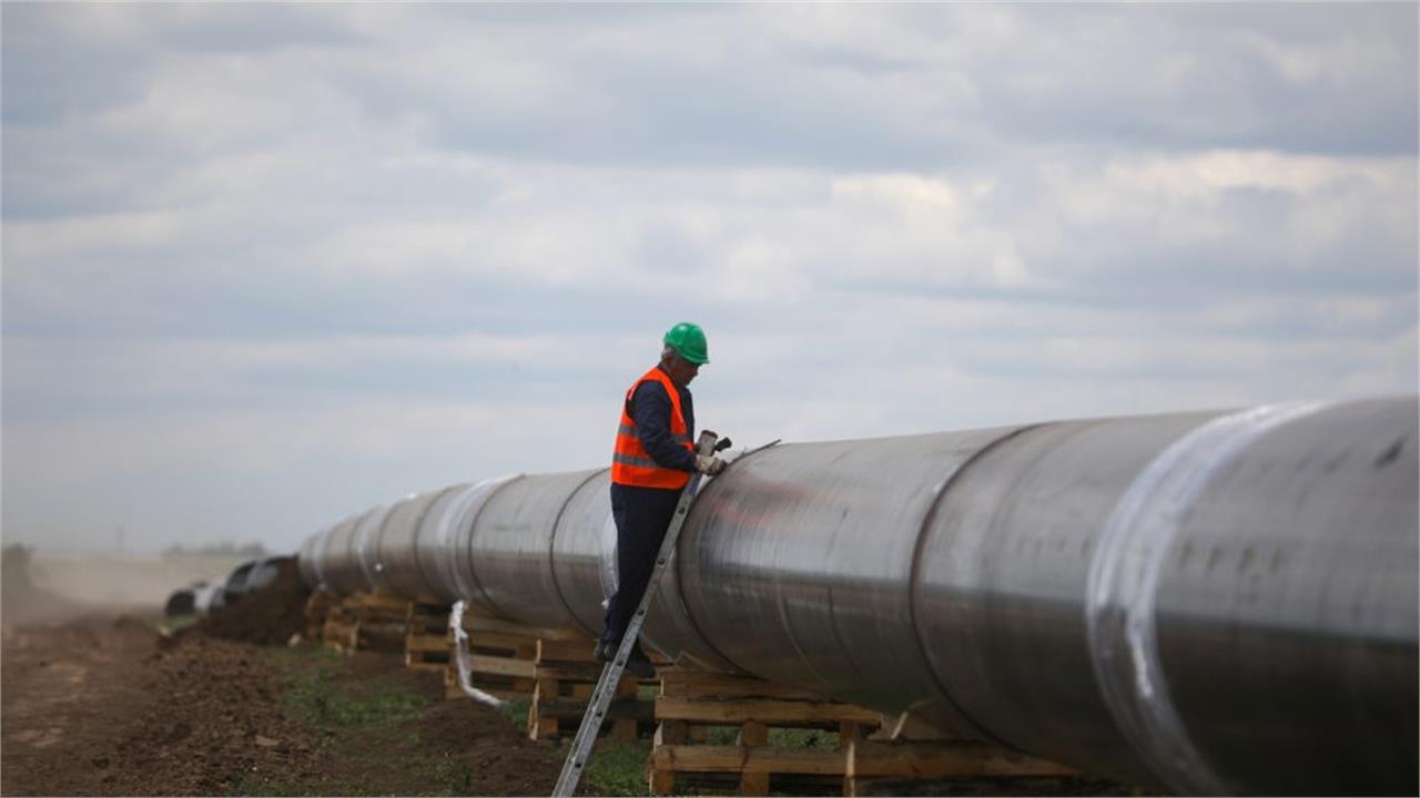 Serbia Signs Short-Term Gas Deal With Russia