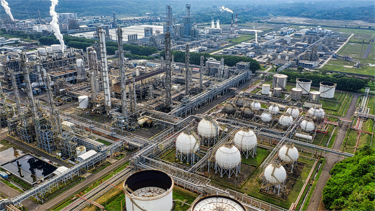 In the Spotlight Read “Europe Needs to Start Buying Gas Now” and Other Stories