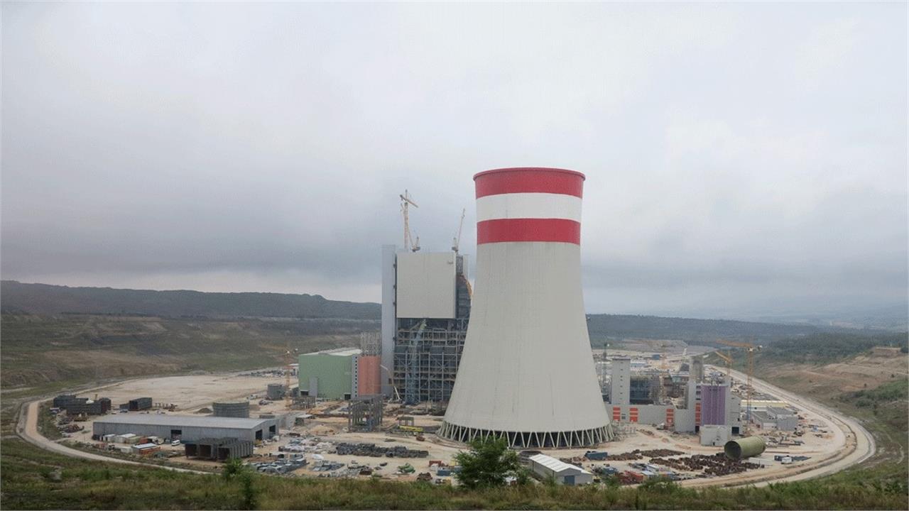 Power Plant’s Last Smokestack Goes Cold