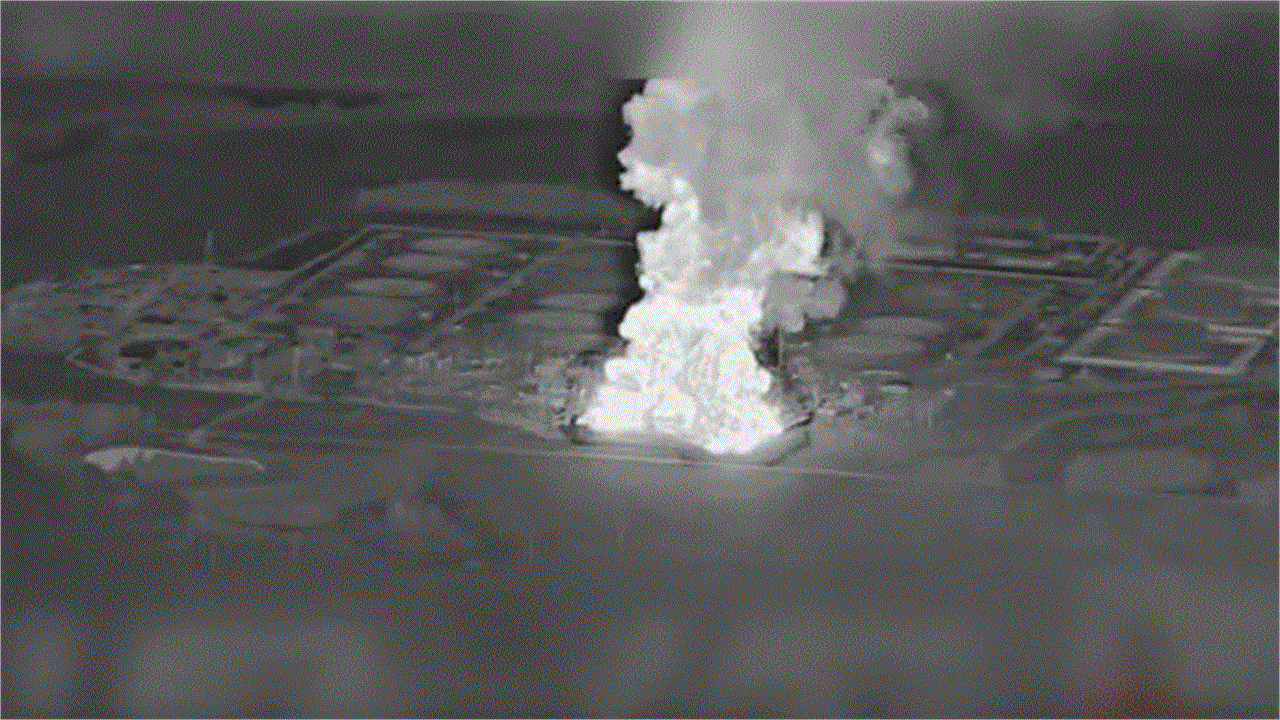 Ukrainian Attack Suspends Russian Oil Flows to Hungary, Slovakia