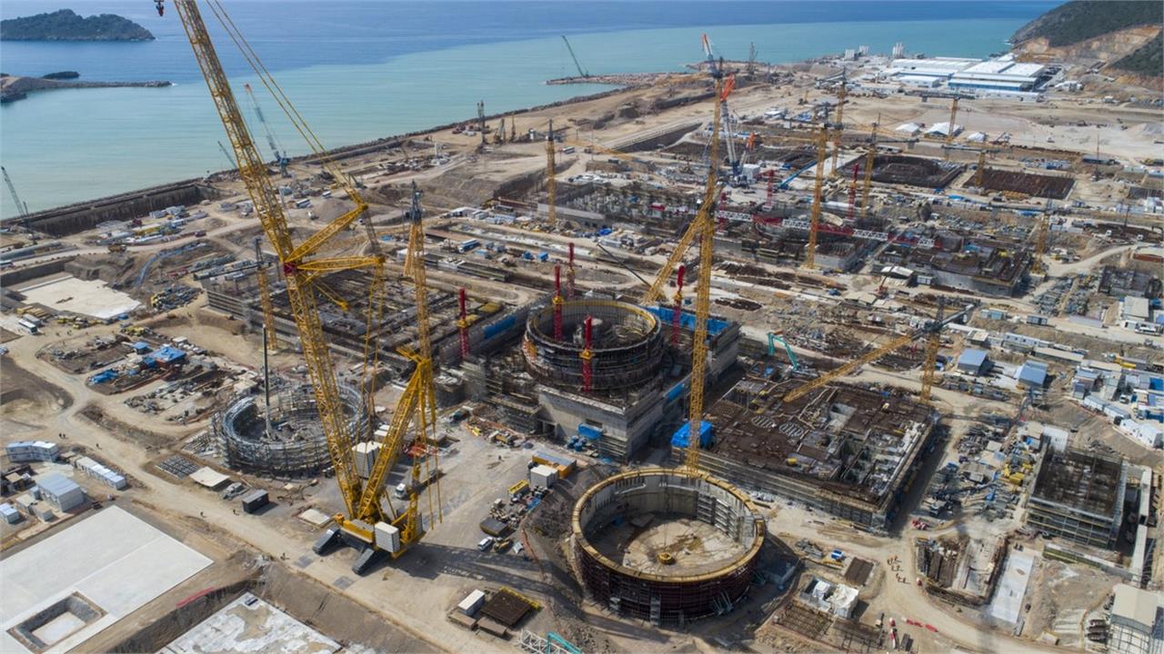 Russia Weighs Stake Sale in $25 Billion Turkish Nuclear Plant
