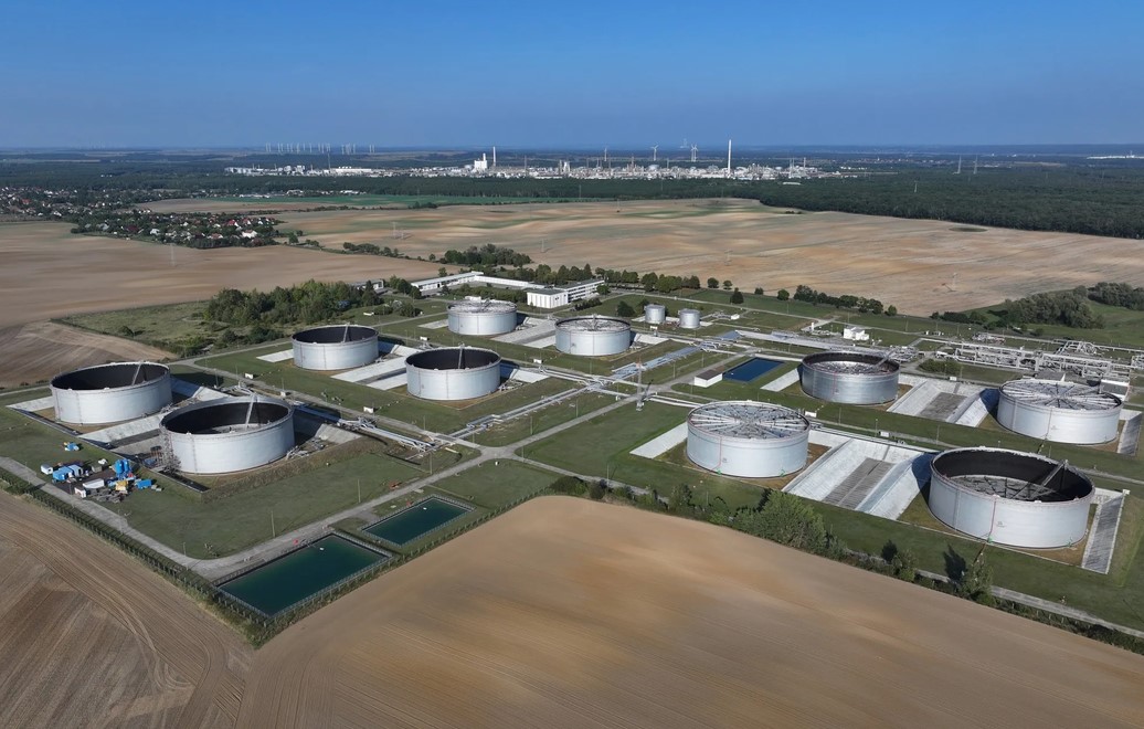 Europe Needs to Start Buying Gas Now