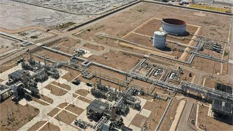 Iraq Signs Deal with Exxon to Help Develop Large Oilfield