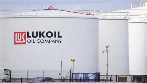 Romania Approves Decree to Take Control of Lukoil's Local Assets