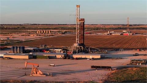SLB, Baker Hughes See Oil Exploration Spending Rising as Iran War Disrupts Supply