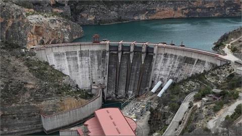 Albania's Energy Regulator Starts Licensing for 3.5 MW HPPs