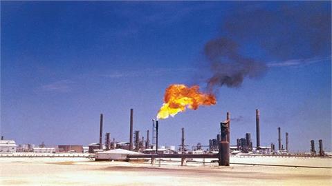 Saudi Aramco Resumes Oil Loading at Ras Tanura After 4-Month Halt