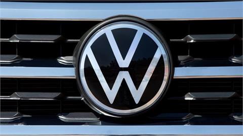 VW Weighs Up to 100,000 Job Cuts, Four Plant Closures in Biggest Overhaul Yet, Sources Say