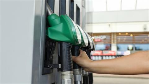 Pain at the Pumps! Croatian Fuel Prices Set to Surge as Iran Conflict Keeps Oil Markets on Edge