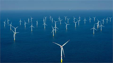 US Lifts Ban on New York Offshore Wind Project After Gas Compromise