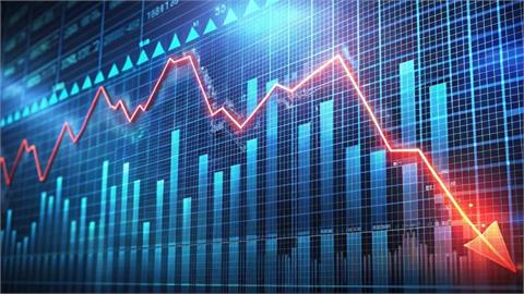 Stocks Plunge Again After Trump Tariff Rout as China Strikes Back