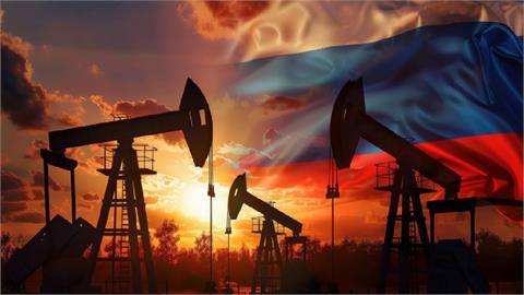 Fall in Oil Prices Poses Risk to Russian Economy, TASS Cites Central Bank Chief