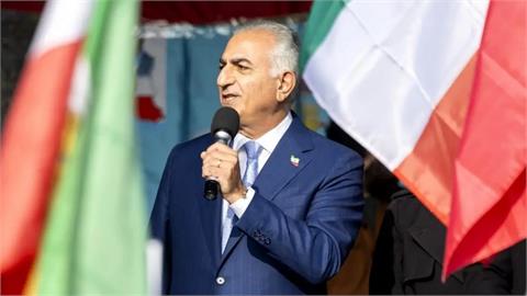 Trump Questions Support for Son of Iran's Last Shah Inside Country