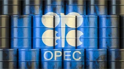 Global Oil Supply to Rise Faster Than Expected After OPEC+ Hike, IEA Says