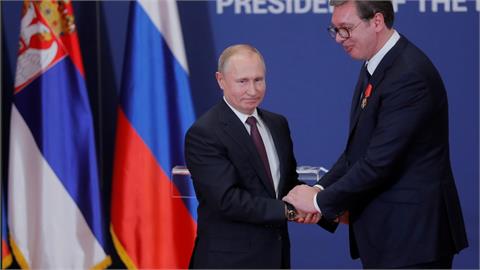 Serbia’s Vucic to Discuss New Gas Deal With Putin in Moscow