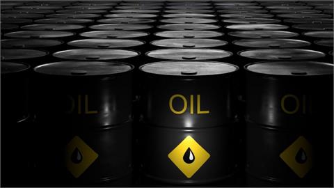 World Oil Demand, U.S. Supply to Grow More Slowly on Tariff Tensions, IEA Says